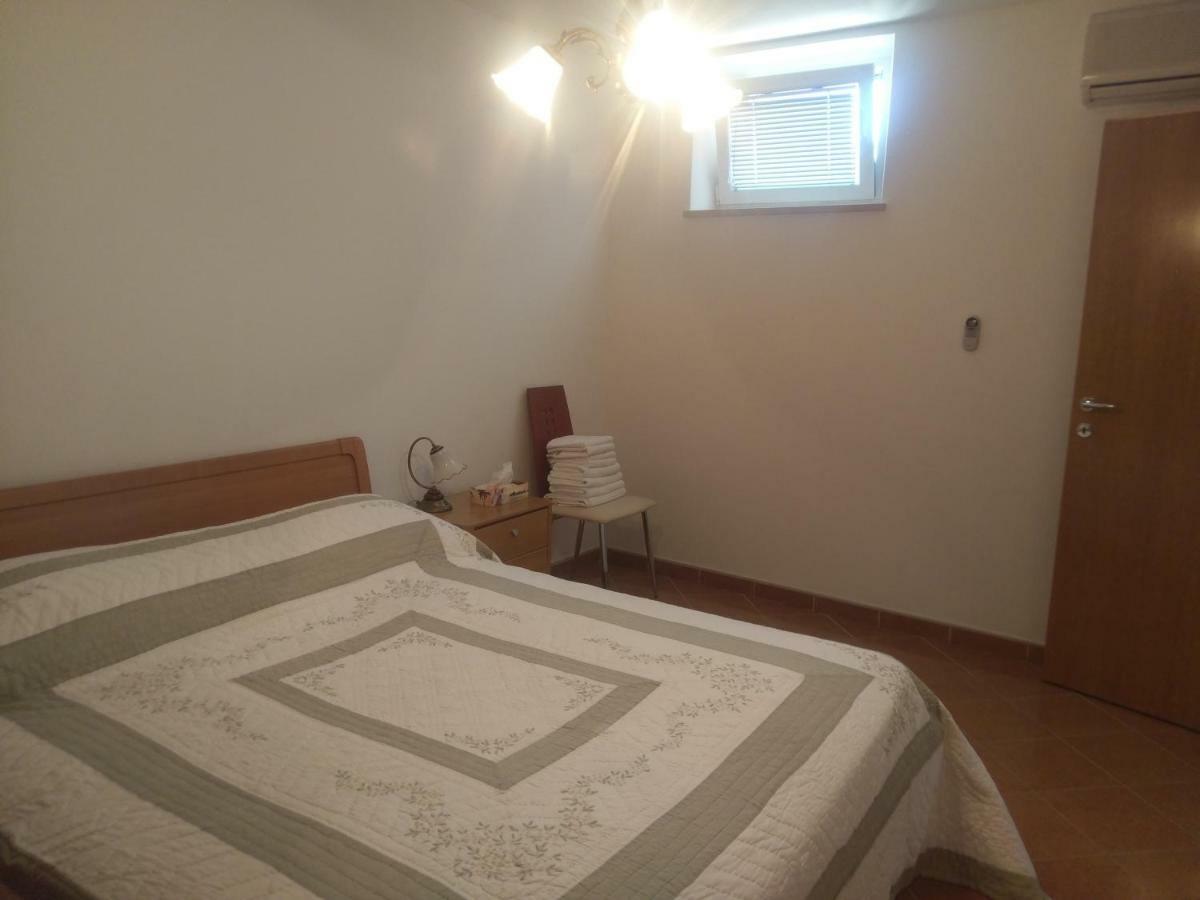 Apartment Lucija Betina  Zewnętrze zdjęcie